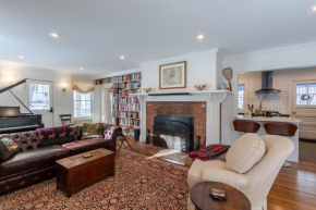 Beautifully Restored Home in Manchester Village, Manchester